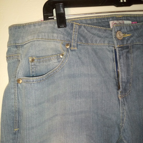 Women's Plus Size Kohls So Jeans Size 15 c… - Picture 4 of 8